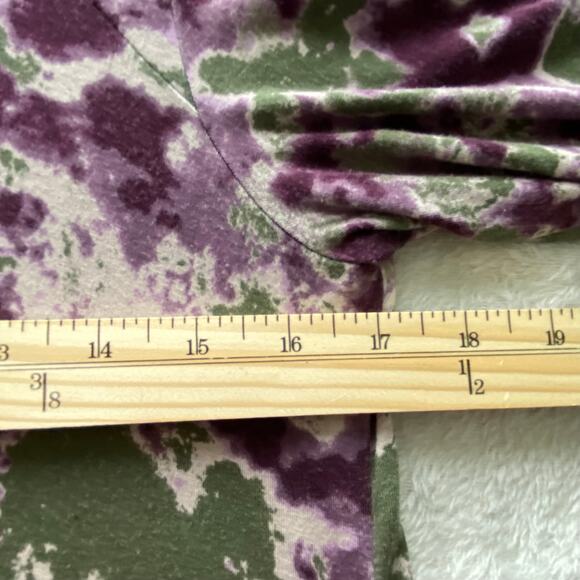 LOGO by Lori Goldstein Jamie Tunic Top Women Size S  Purple‎ Camo Lagenlook - Picture 7 of 9